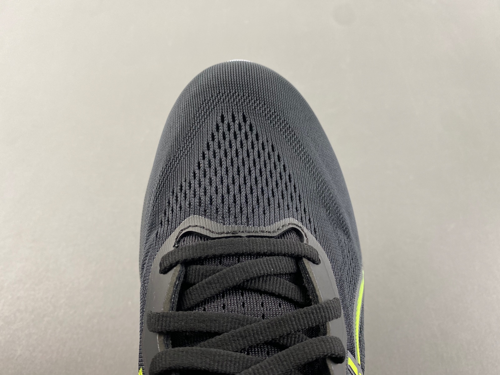 ASICS sneaker