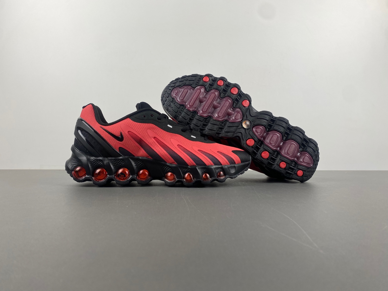 Nike Air Max DN 8