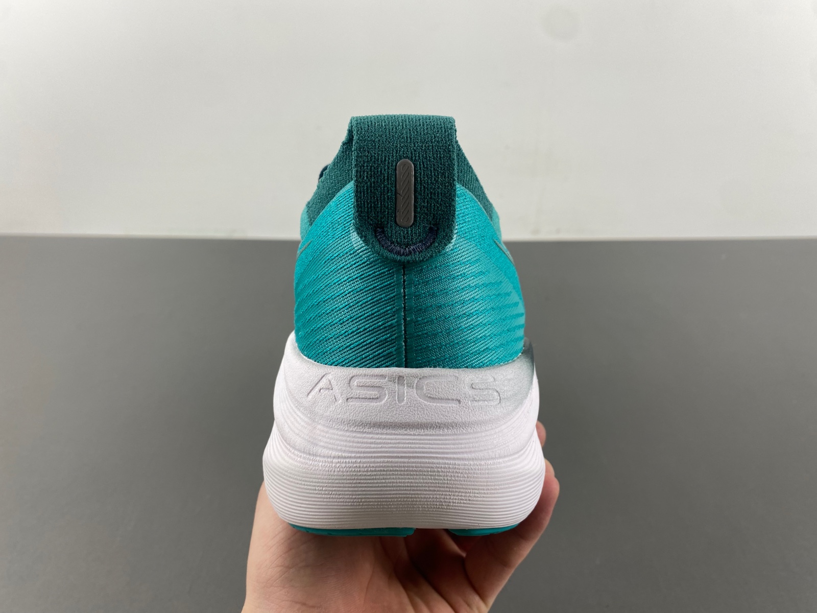 ASICS sneaker