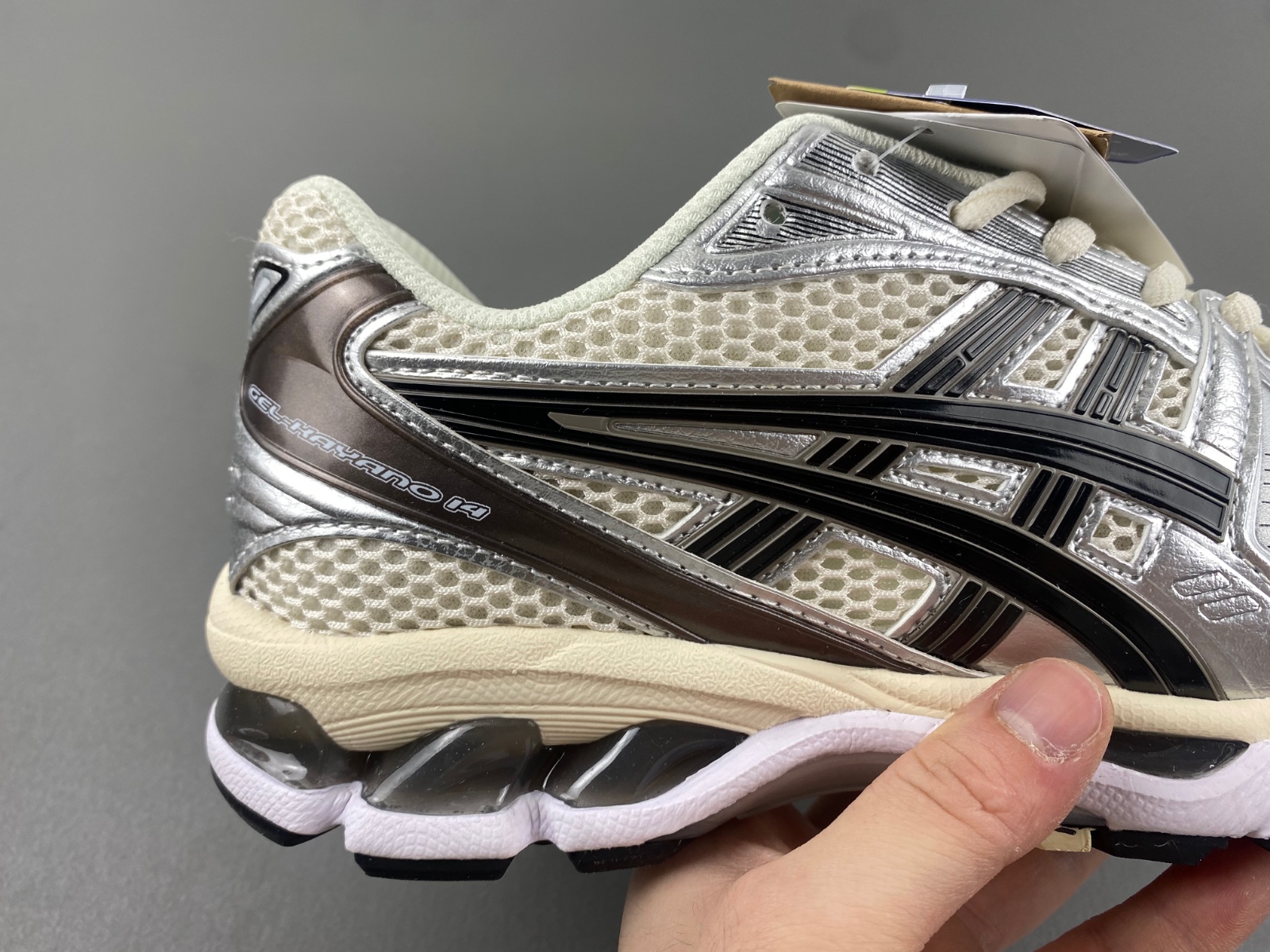 ASICS sneaker