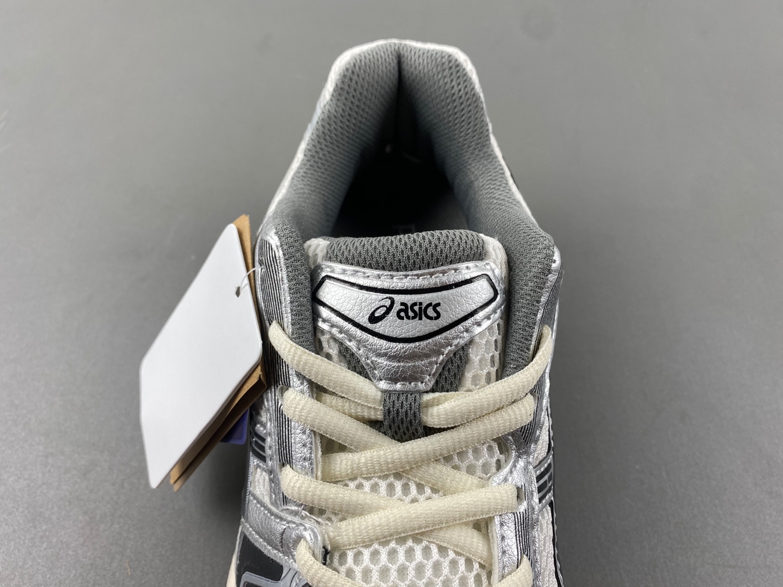 ASICS sneaker