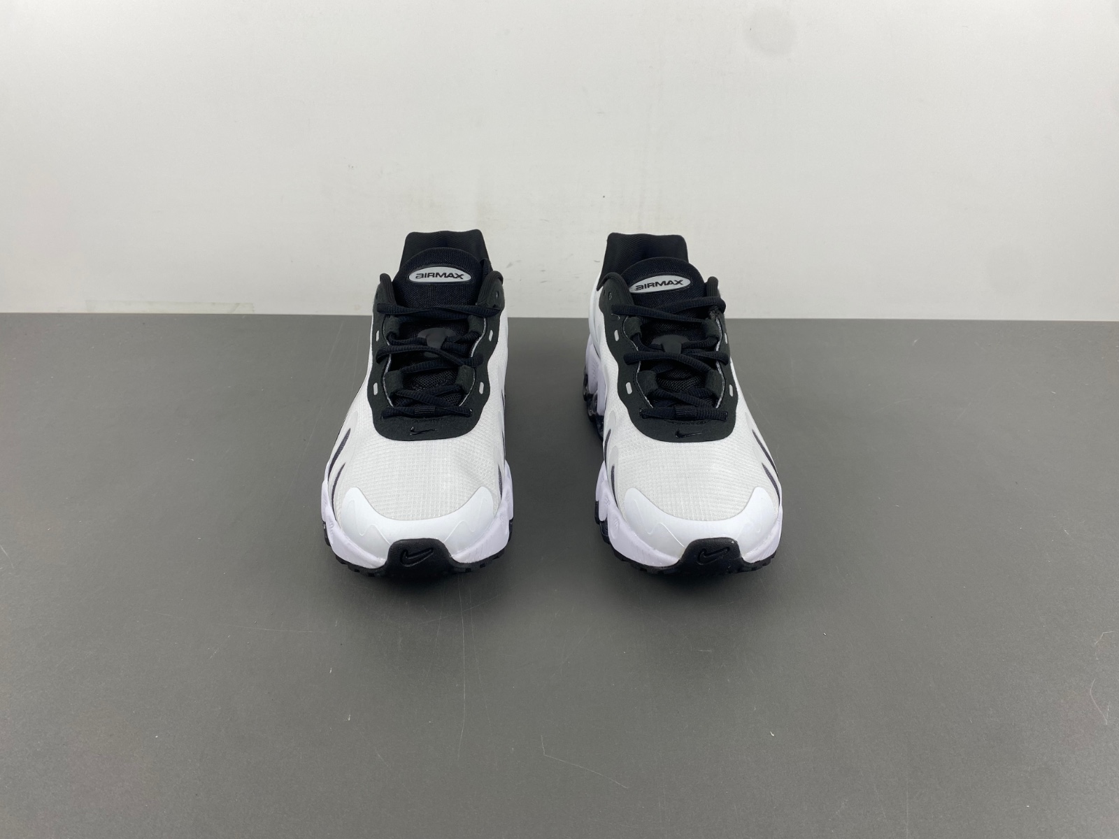 Nike Air Max DN 8
