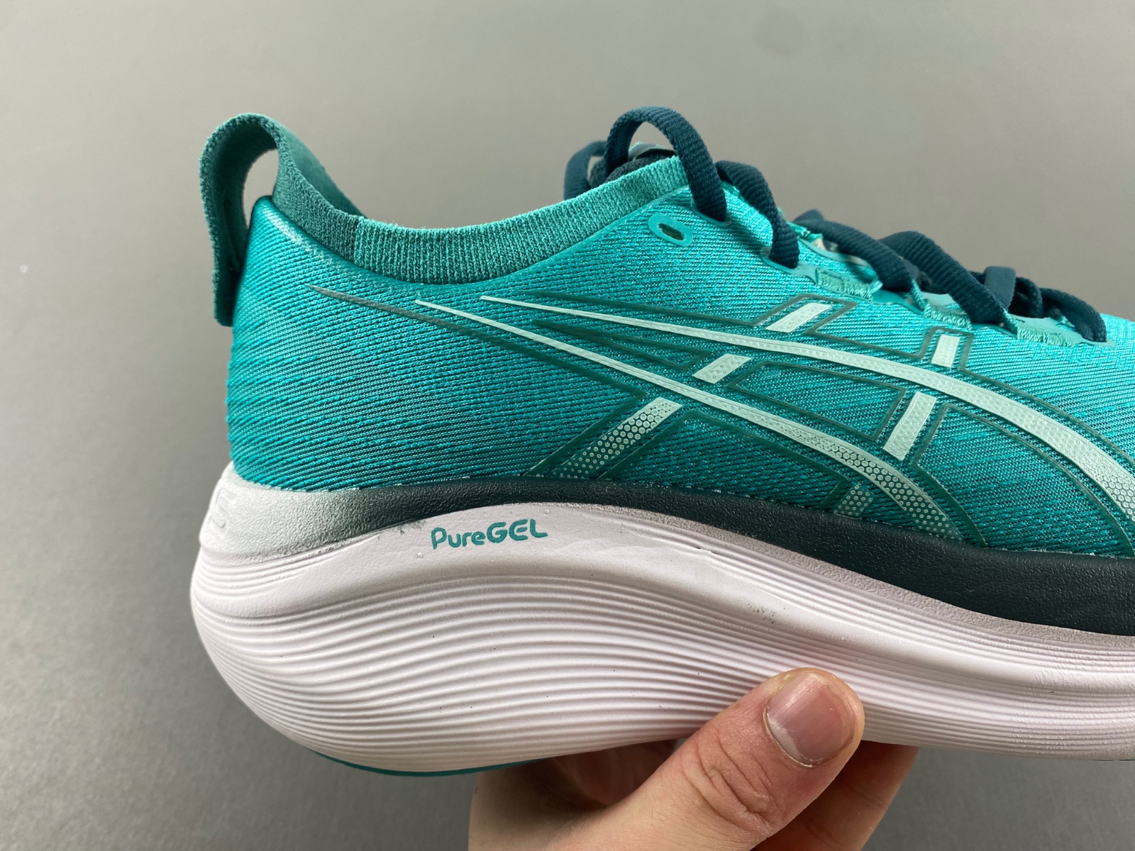 ASICS sneaker