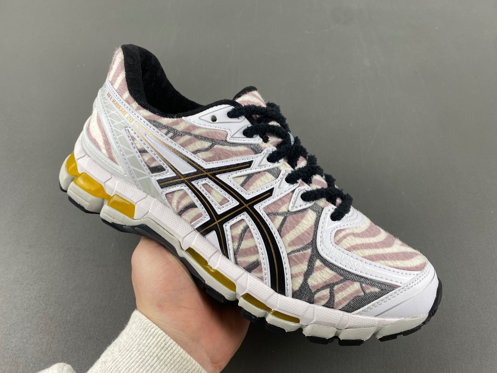 ASICS sneaker