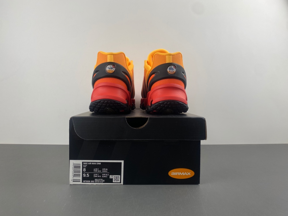 Nike Air Max DN 8