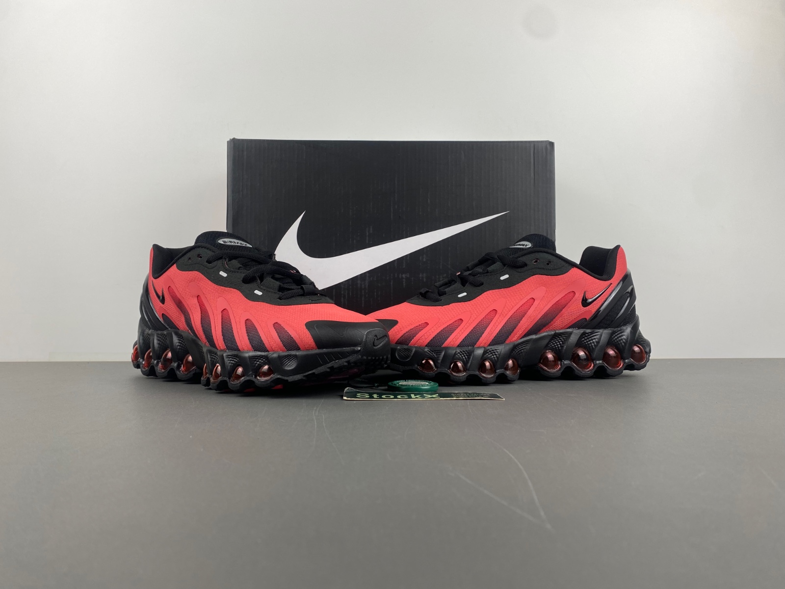 Nike Air Max DN 8