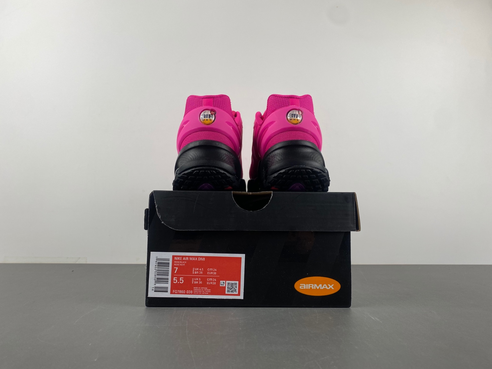 Nike Air Max DN 8