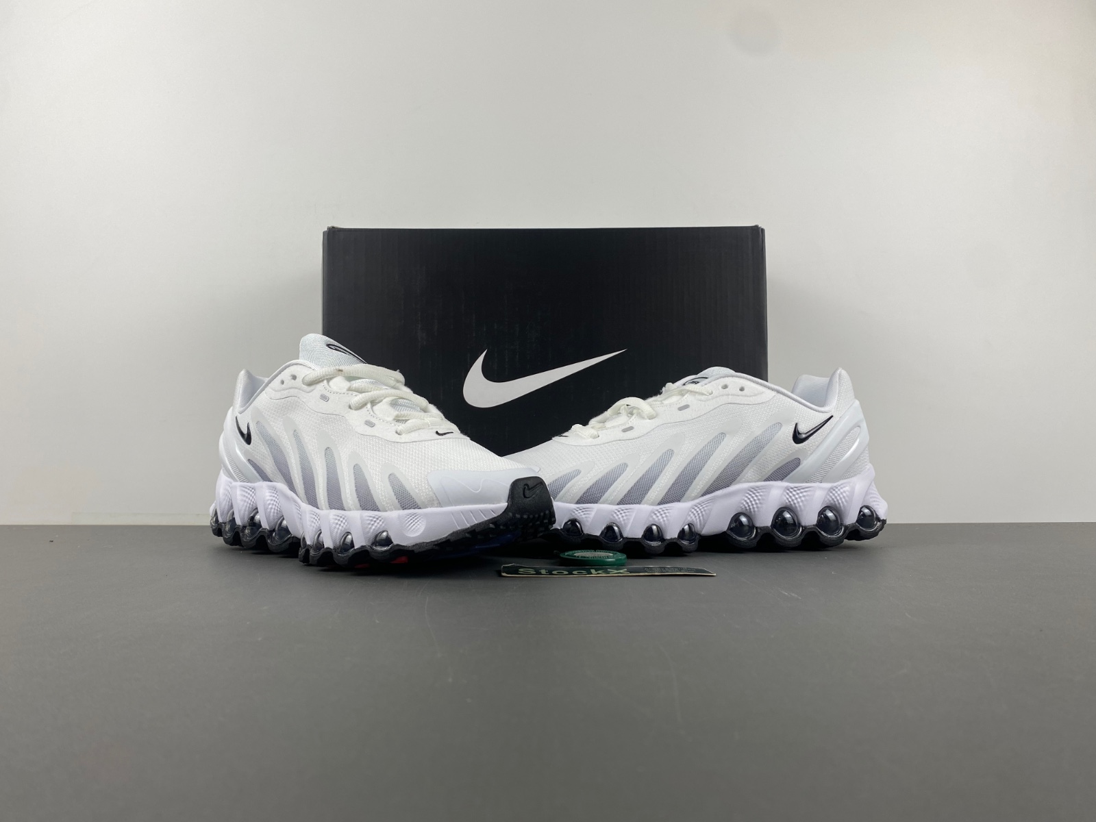 Nike Air Max DN 8