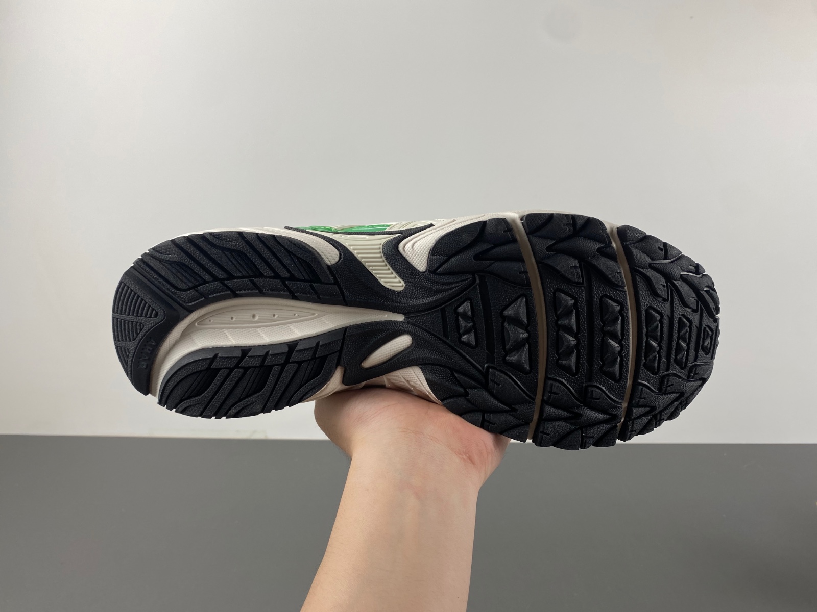 ASICS sneaker