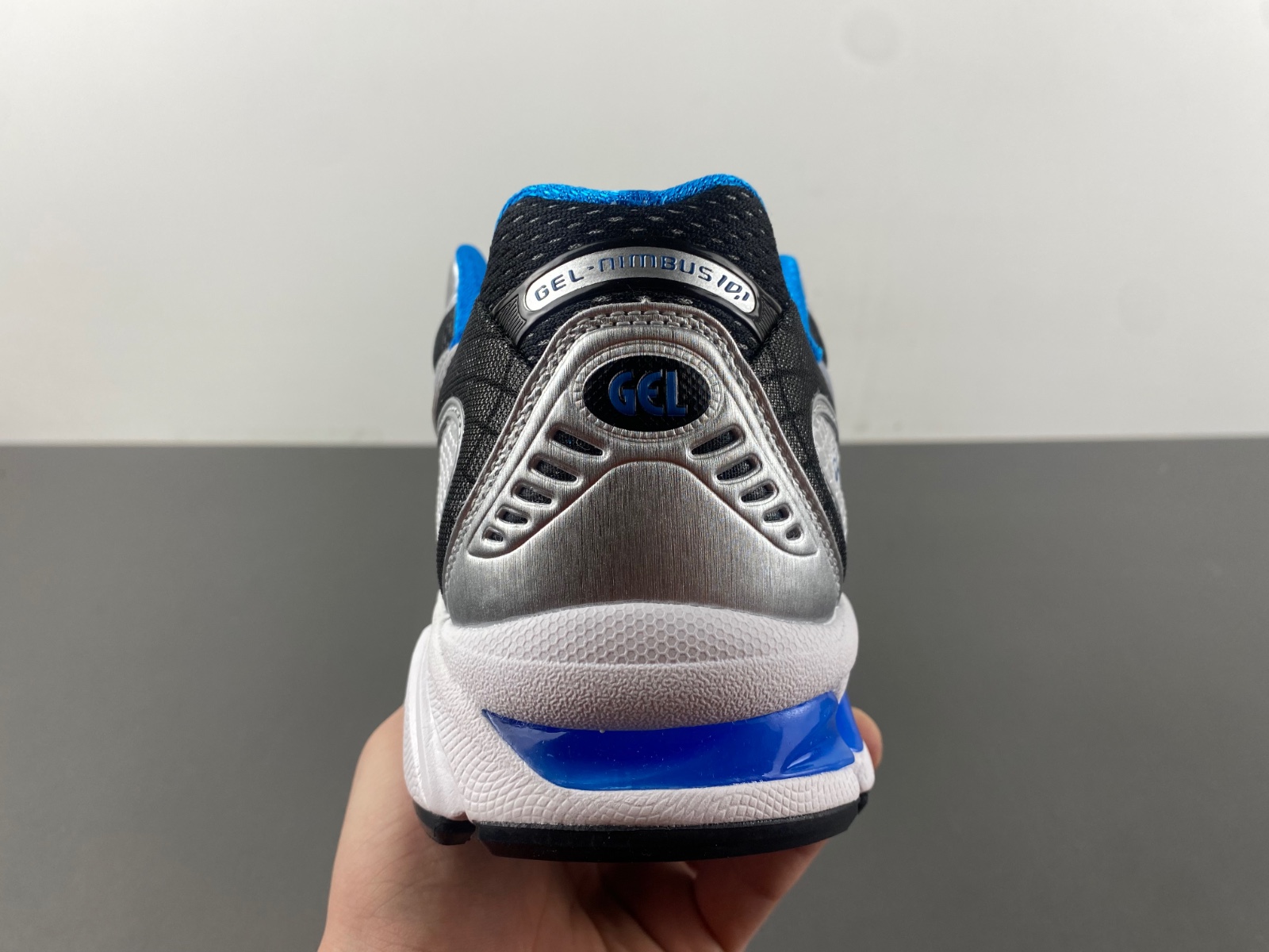 ASICS sneaker