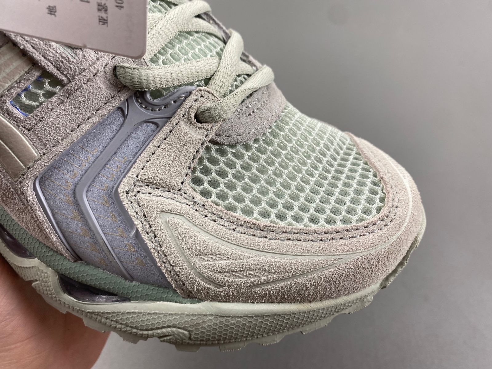 ASICS sneaker