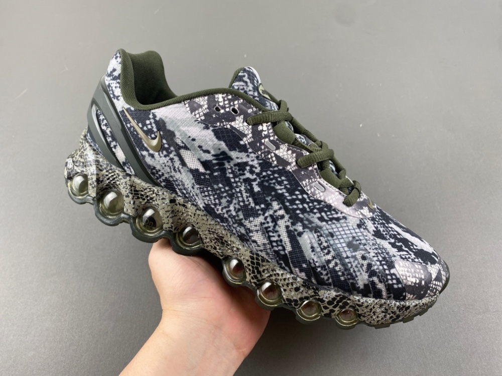 Nike Air Max DN 8