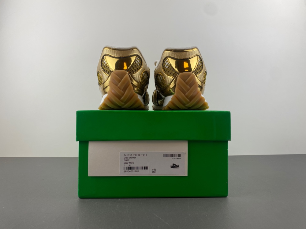b0tte*a Ven*ta sneaker