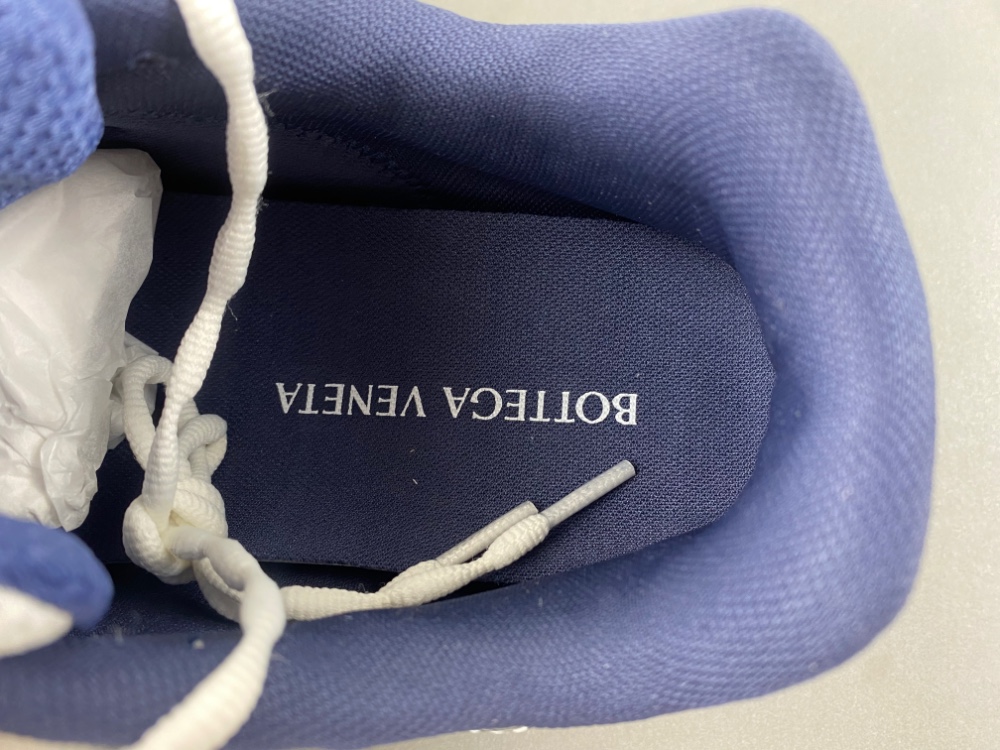 b0tte*a Ven*ta sneaker