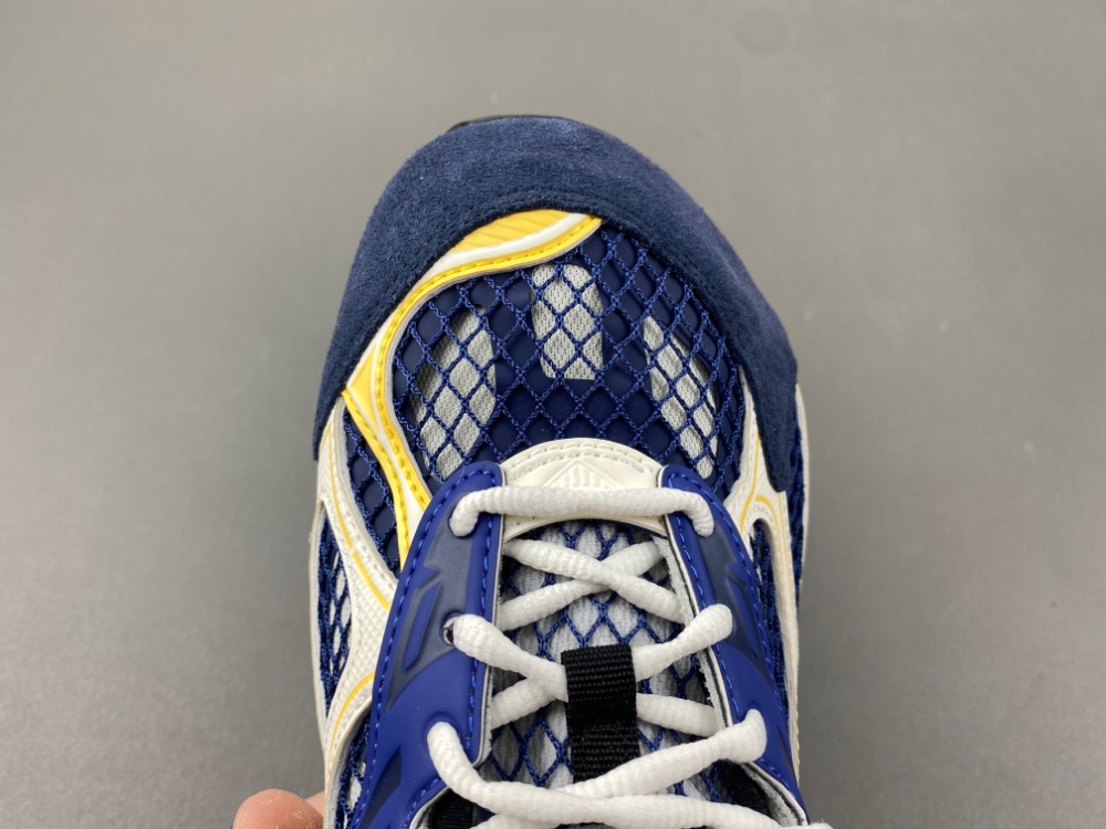 b0tte*a Ven*ta sneaker