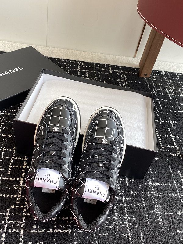 Chanel Sneaker
