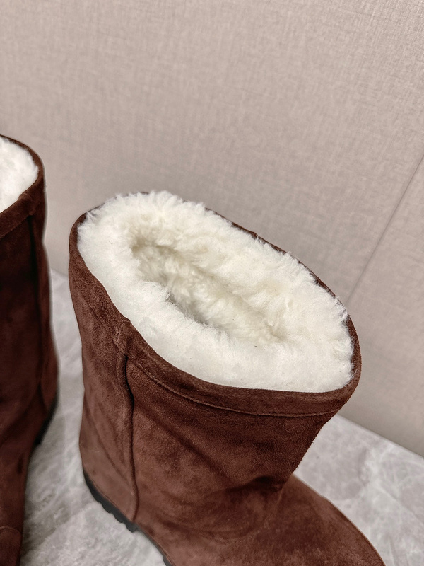 Balenciaga Winter Boots  (Middle-Top)