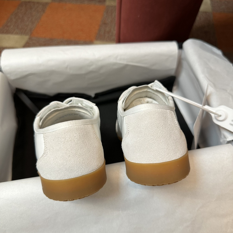 Chanel Sneaker