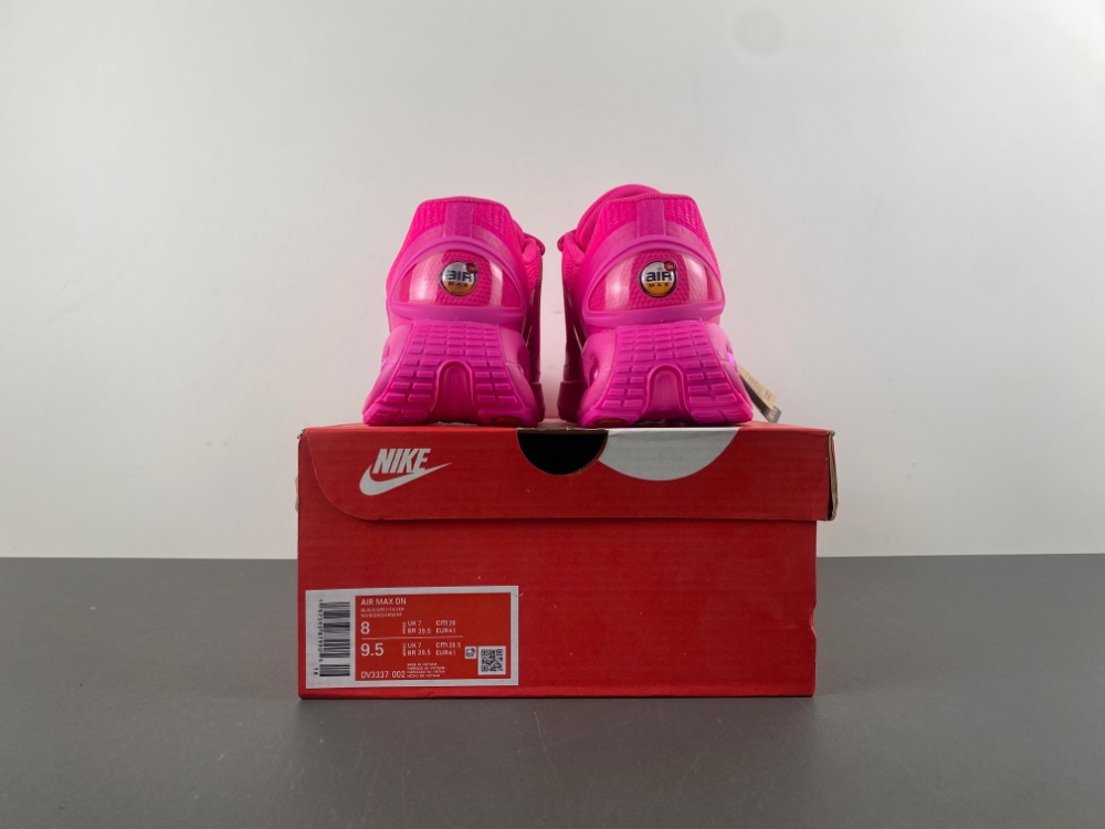 Nike Air Max DN 8