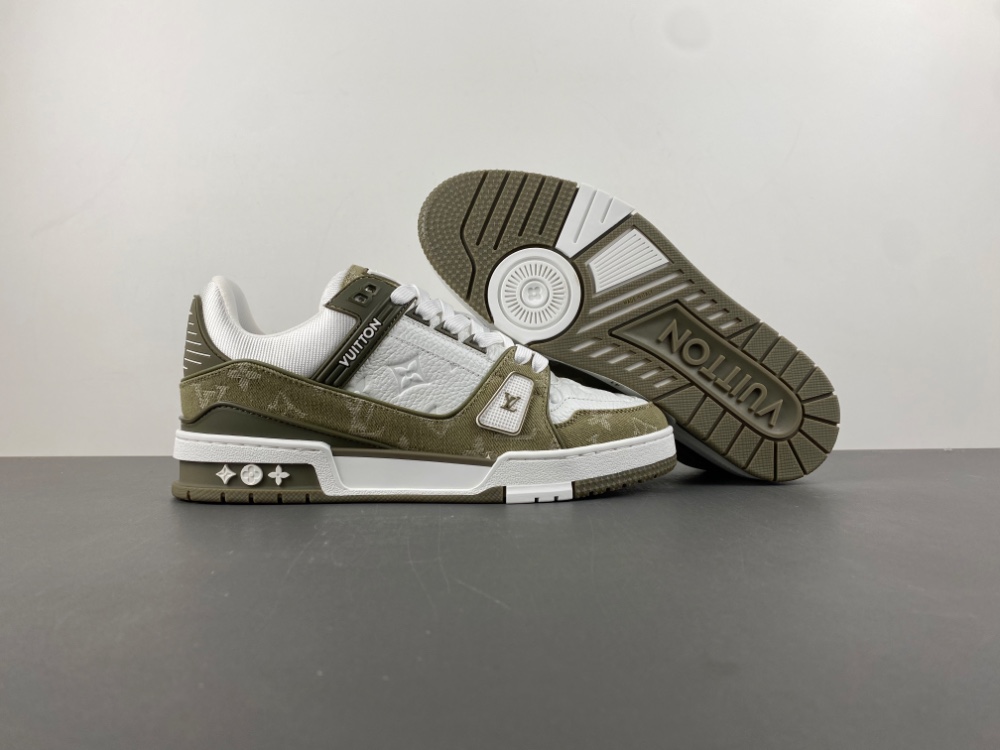 LV Trainer Sneaker