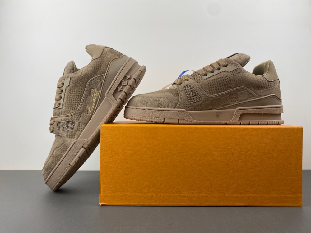 LV Trainer Sneaker
