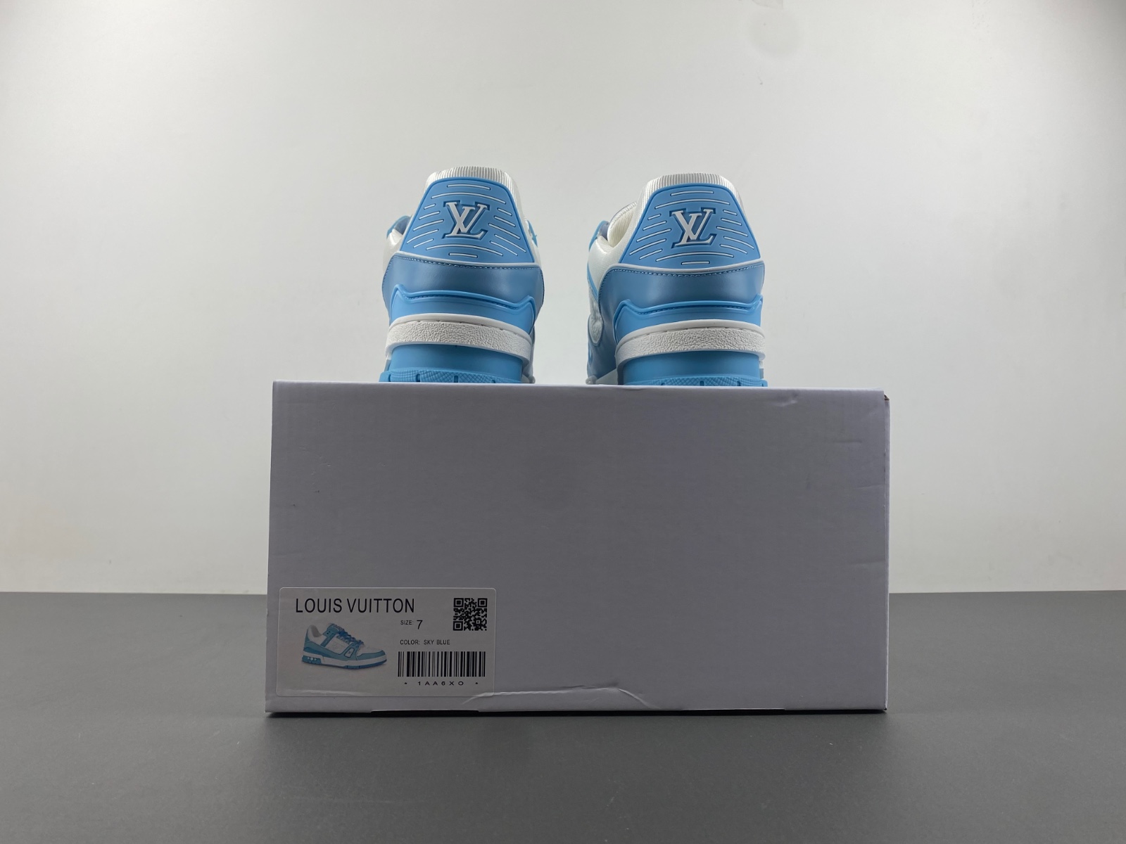 LV Trainer Sneaker