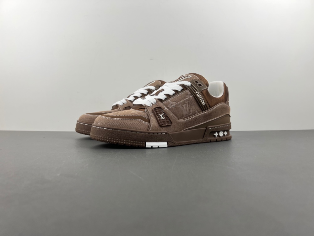 LV Trainer Sneaker
