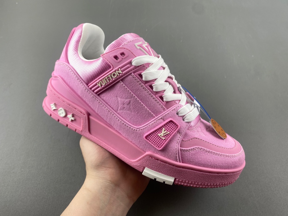 LV Trainer Sneaker