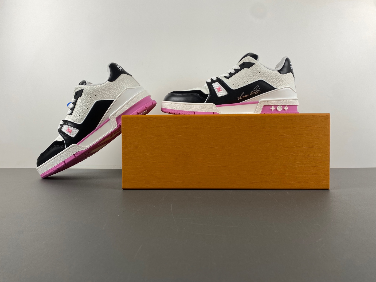 LV Trainer Sneaker