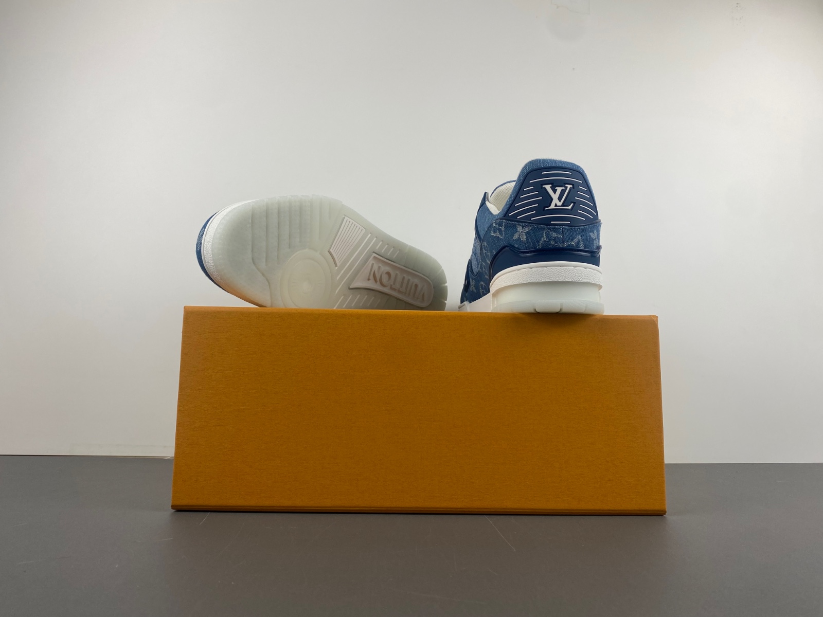 LV Trainer Sneaker