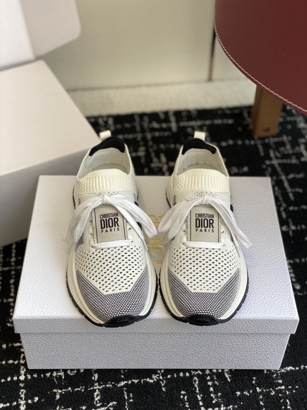 DIOR SNEAKER