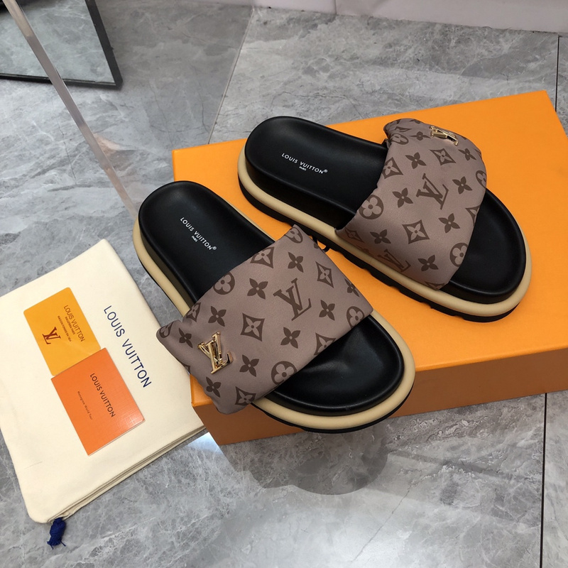 LV POOL PILLOW COMFORT MULE