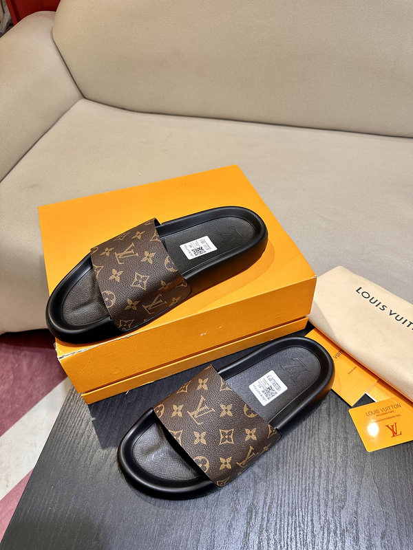 LV WATERFRONT MULE