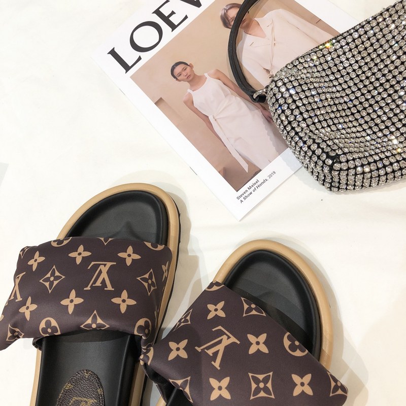 LV POOL PILLOW COMFORT MULE