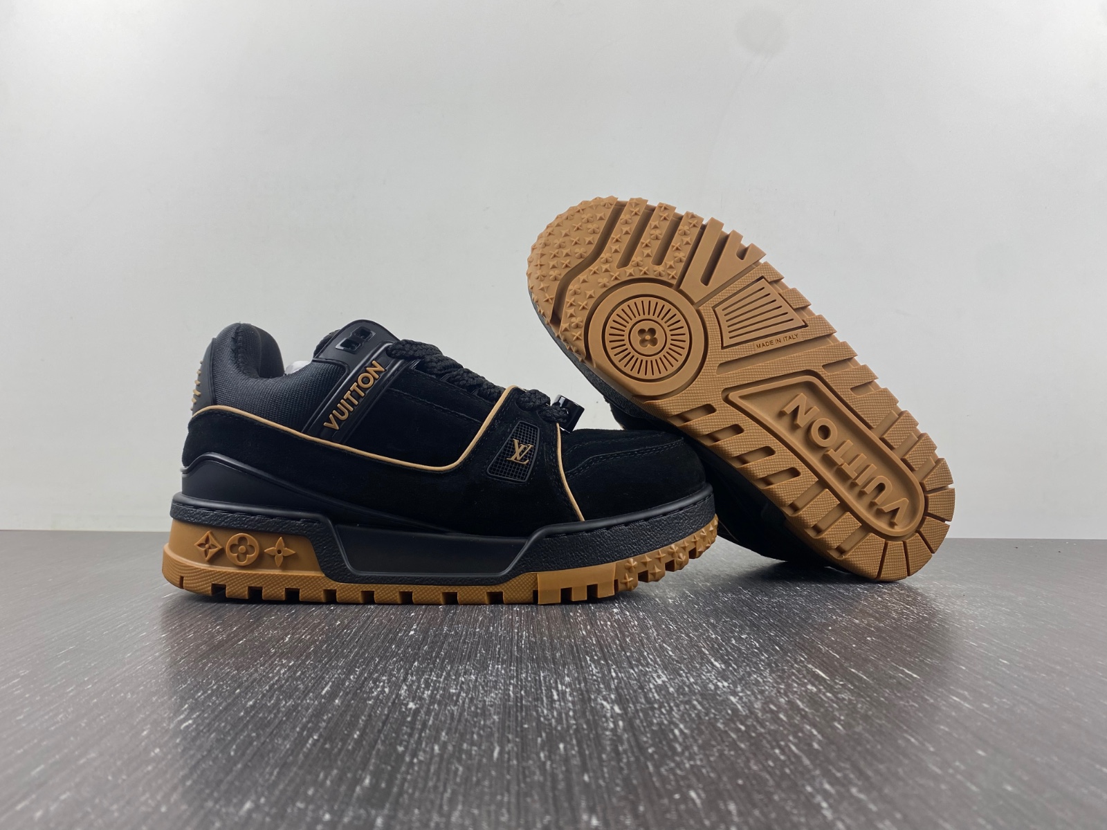 LV Trainer Maxi Sneaker
