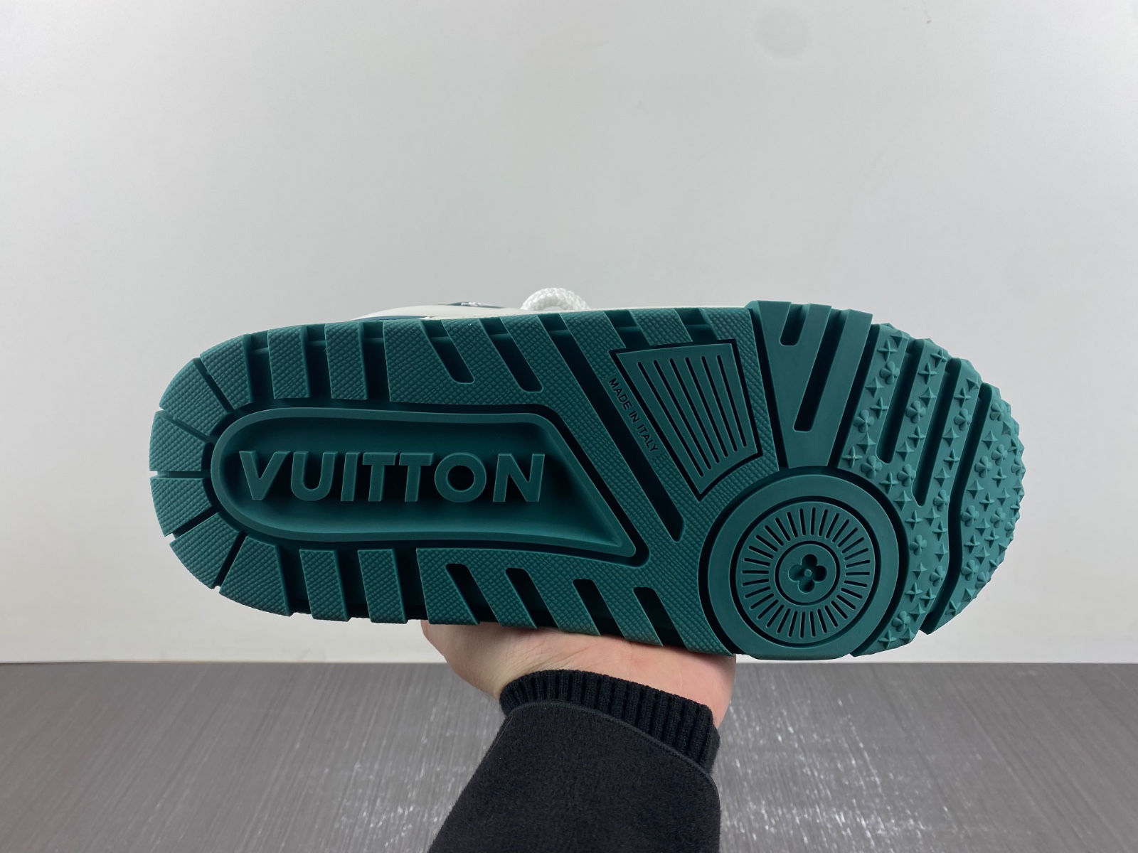 LV Trainer Maxi Sneaker