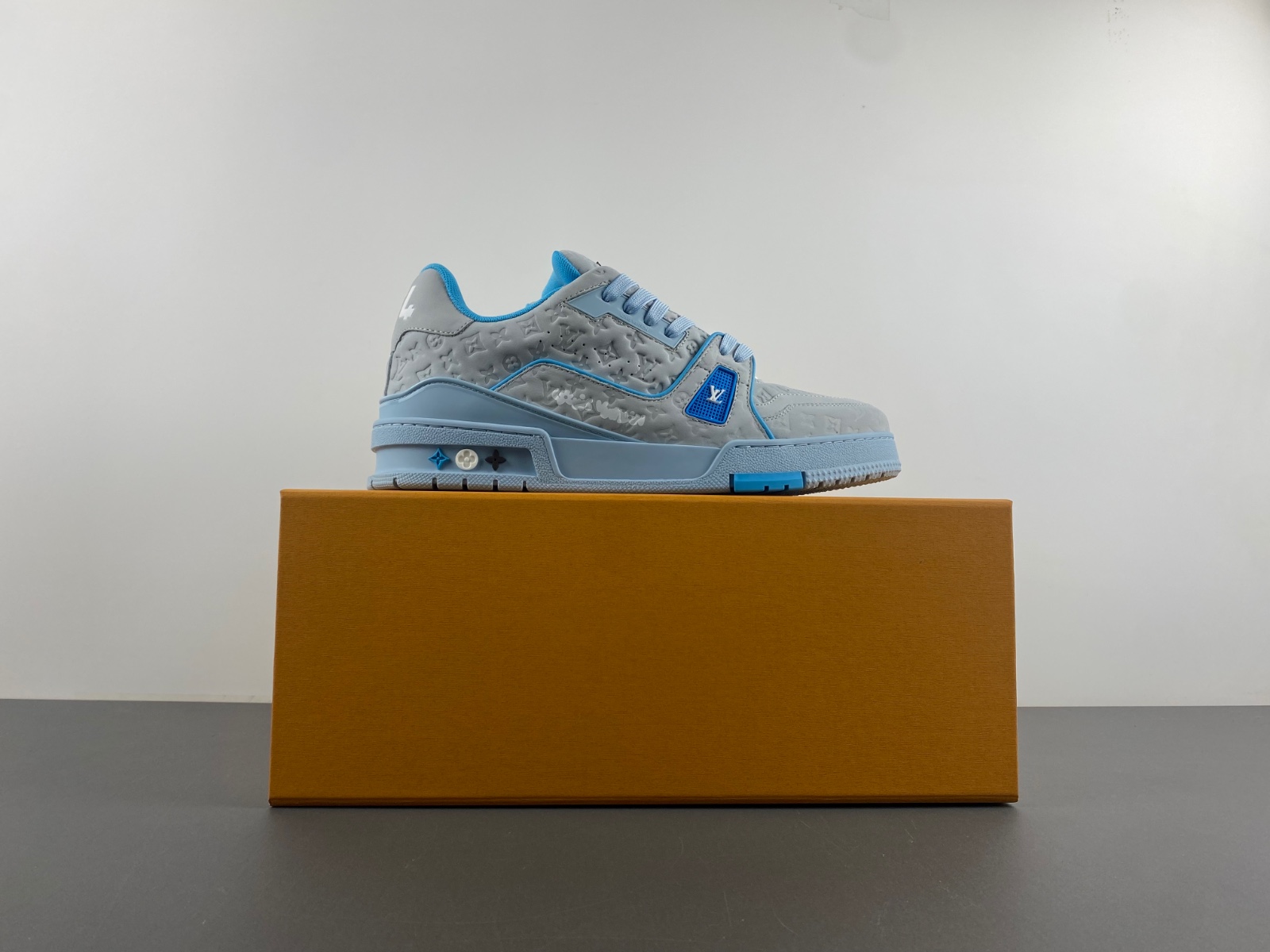LV Trainer Sneaker