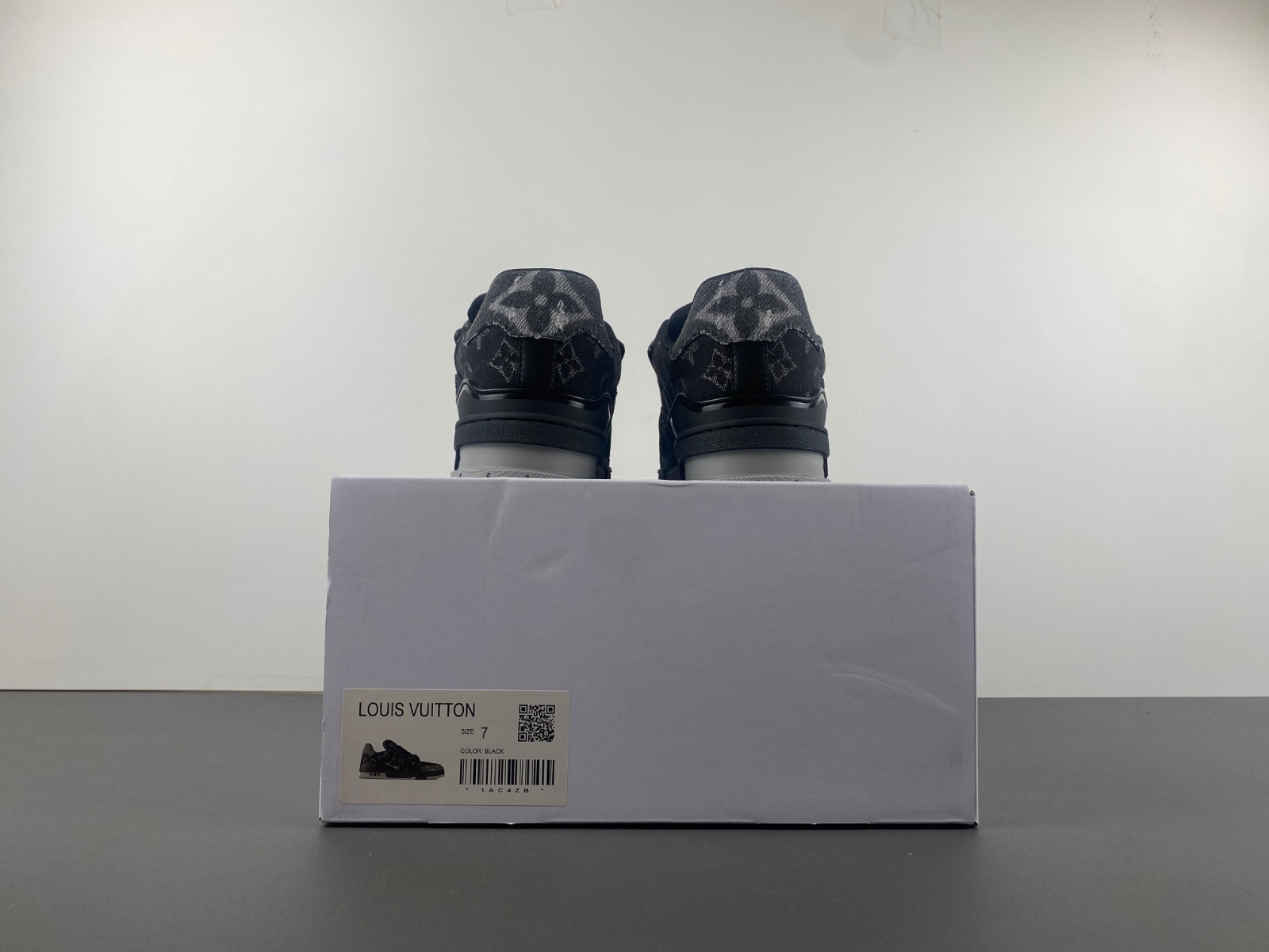 LV Trainer Sneaker